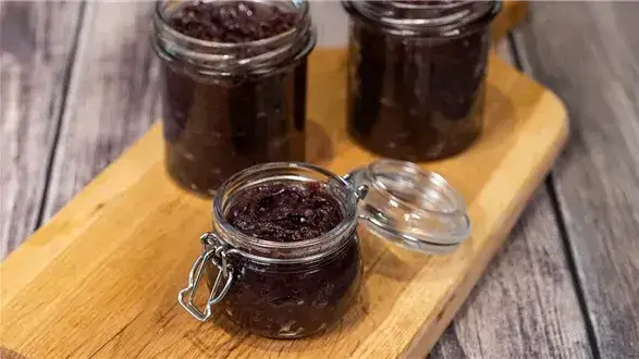 Domowa konfitura do herbaty - przepis na idealny dodatek do ulubionego napoju