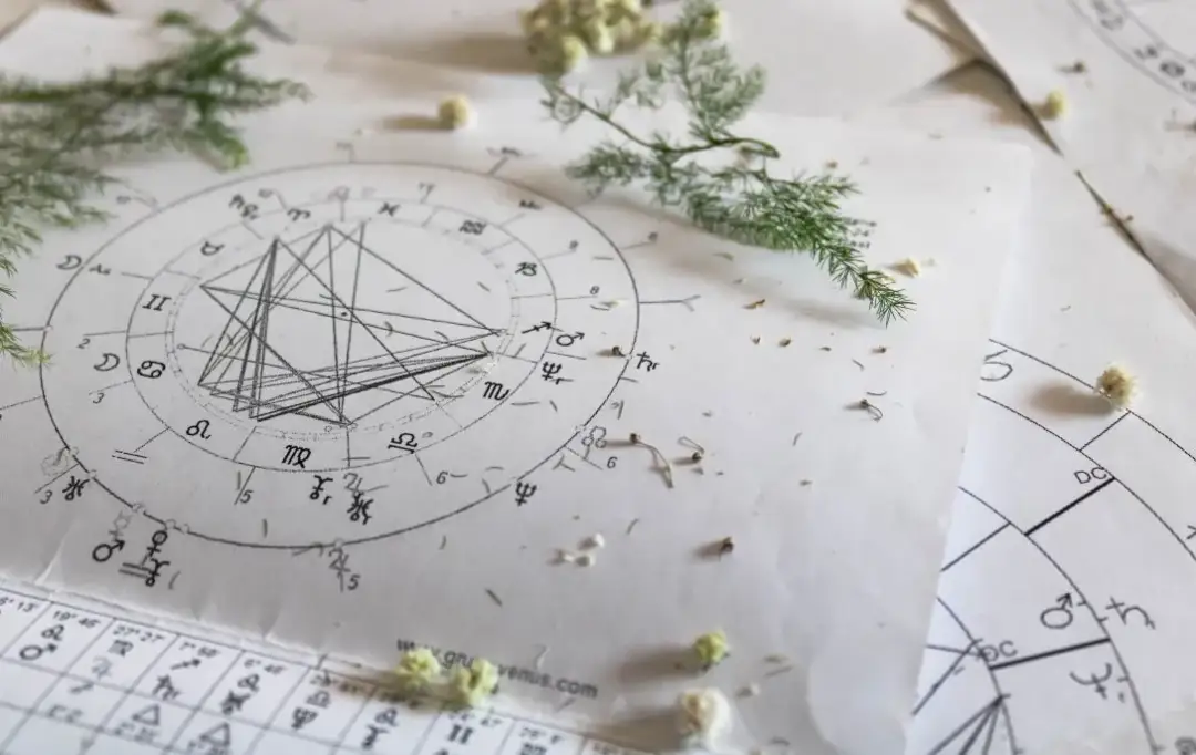 Astrologia data urodzenia: jak wpływa na twoją osobowość i relacje