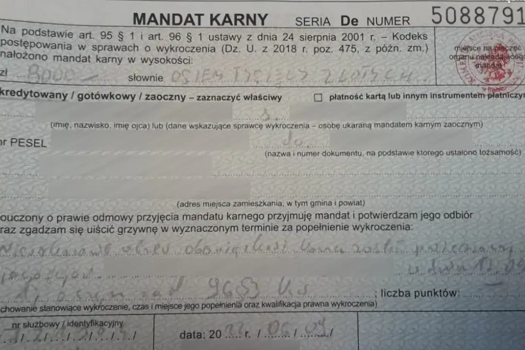 Czy mandat karny można rozłożyć na raty? Sprawdź, jak to zrobić