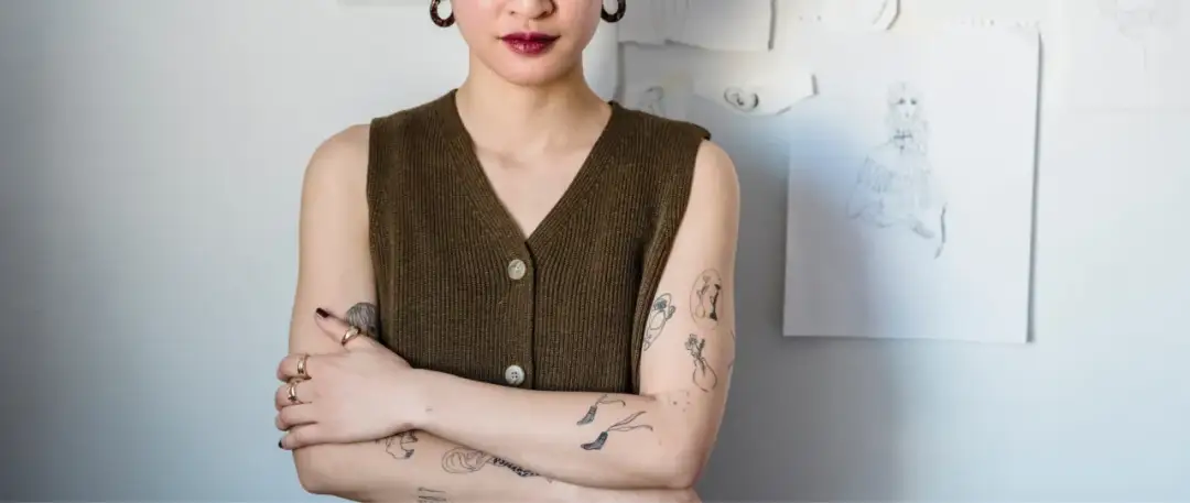 Czy prawnik z tatuażem może stracić klientów? Wpływ na wizerunek i karierę