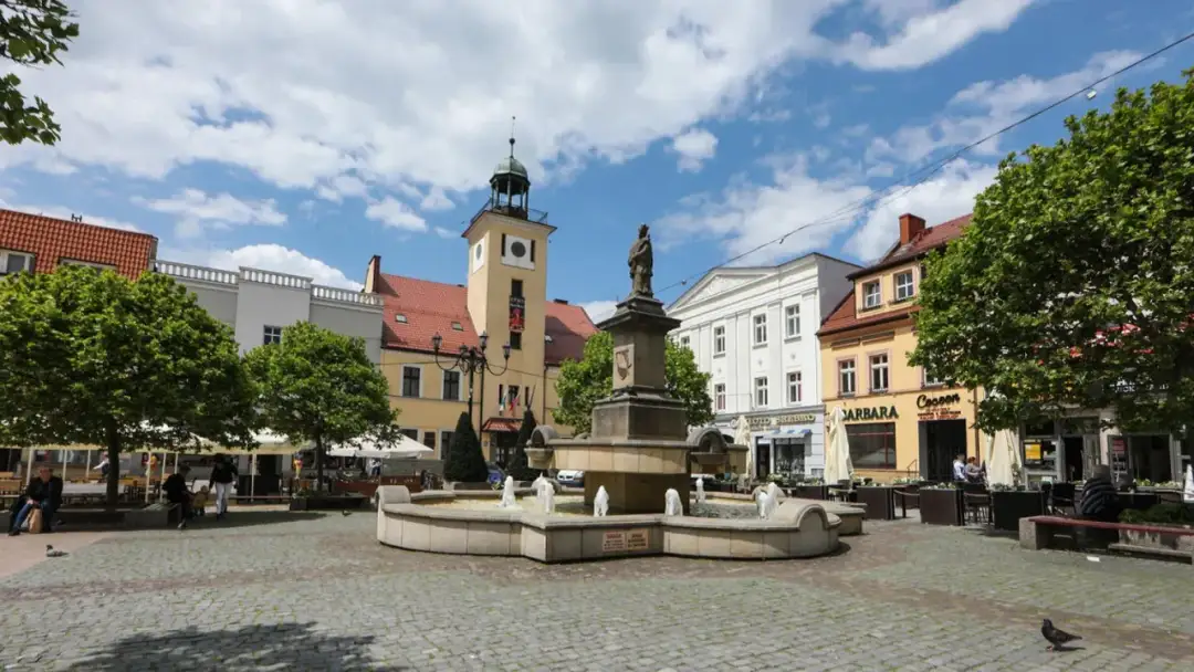 Rynek w Rybniku: Kompletny przewodnik po sercu miasta! Rynek w Rybniku: Kompletny przewodnik po sercu miasta!