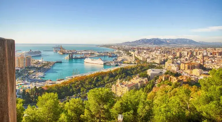 Malaga Blog: Kompletny Przegląd Atrakcji i Praktyczne Porady