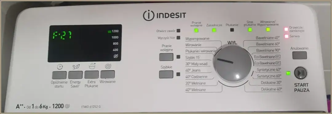 Znaczenie symboli na pralce Indesit – uniknij błędów przy praniu