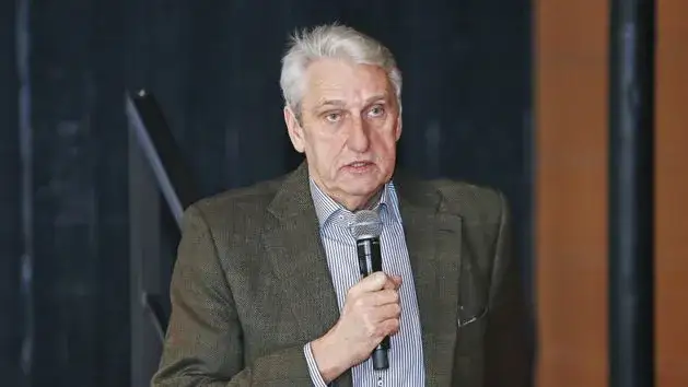 Czy Bogusław Wołoszański żyje? Sprawdź jego aktualny status i osiągnięcia