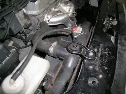 Jak wymienić chłodnicę w oplu zafirze - uniknij najczęstszych błędów