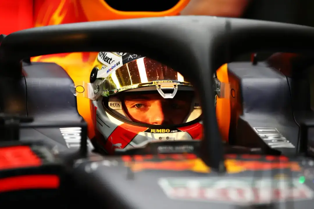 Ewolucja kasków ochronnych kierowców F1