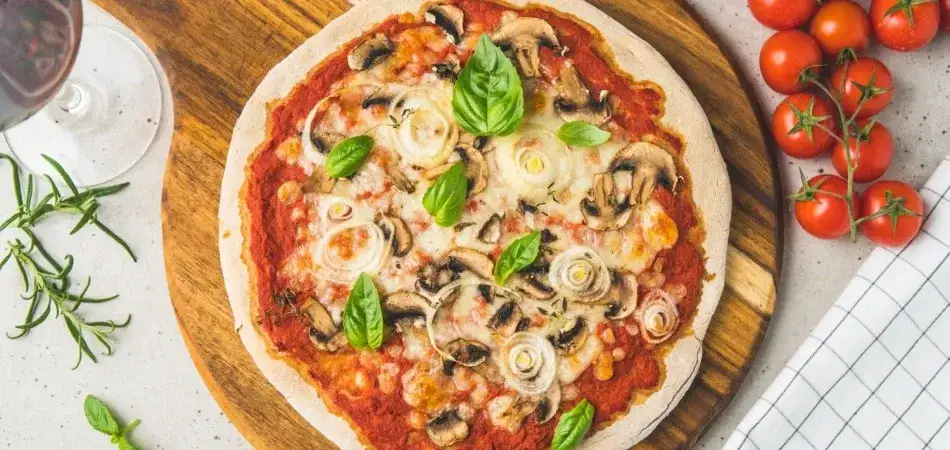 Szybka pizza bez drożdży - łatwy przepis na idealne ciasto