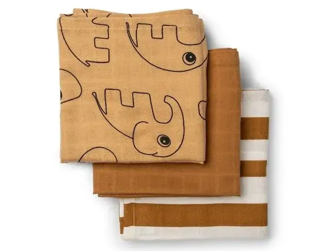 Pieluchy tetrowe czy muślinowe? Kompleksowe porównanie dla rodziców