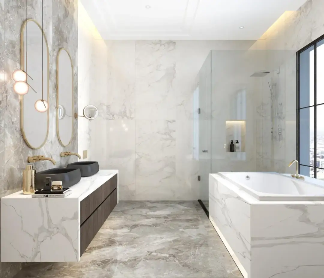 Prysznic we śnie: Co symbolizuje ta wizja i jak ją interpretować?