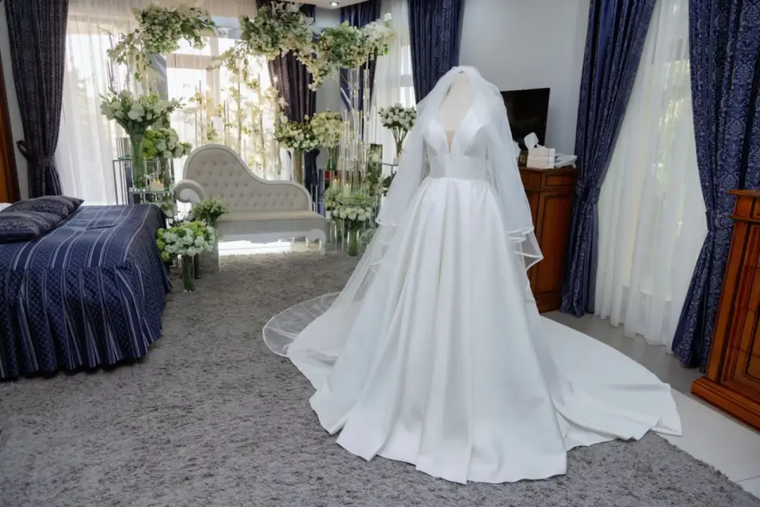 Suknia ślubna z kołem czy bez: co wybrać dla komfortu i stylu?