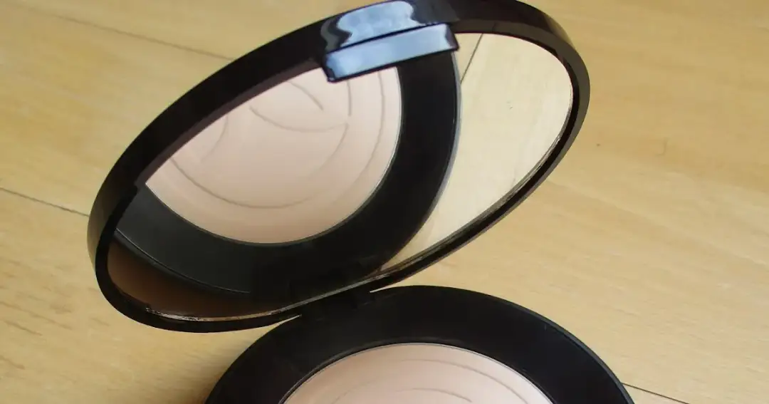 Puder Zero Niedoskonałości - Jak uzyskać idealnie matową skórę?