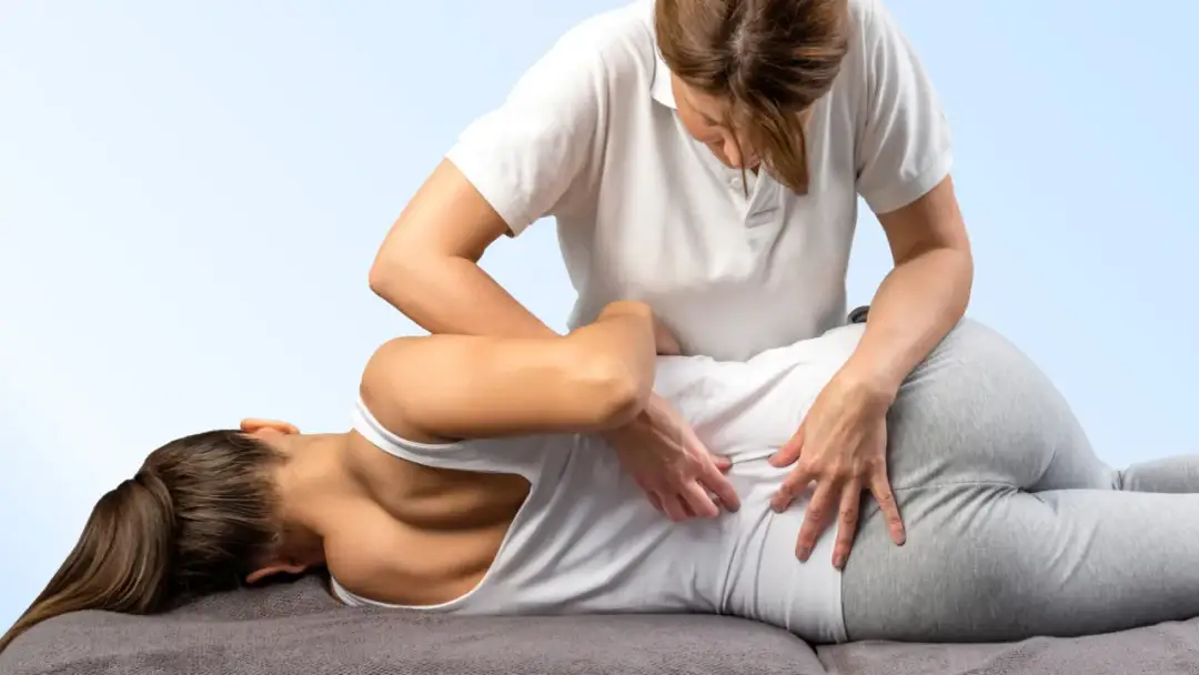 Co wziąć na rehabilitację kręgosłupa, aby uniknąć nieprzyjemności?