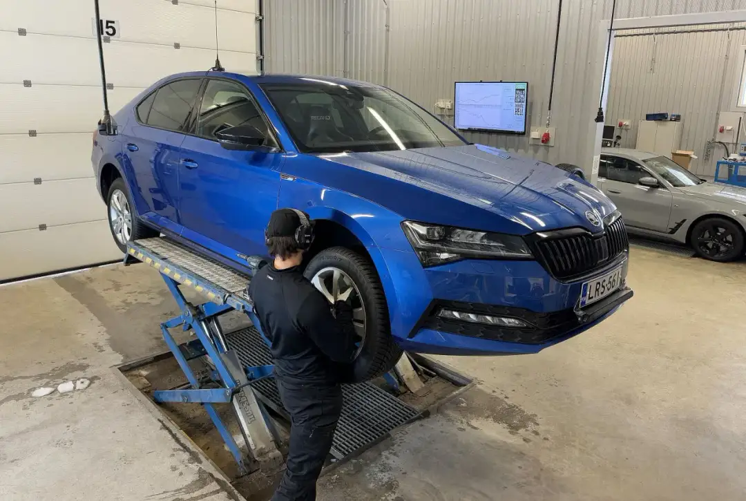 Najlepsze opony zimowe 215/55 R17 ranking 2025/2026