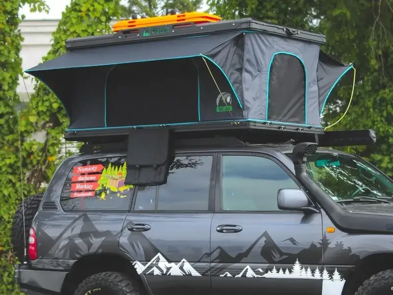 Jaki namiot dachowy wybrać, aby uniknąć rozczarowania i kosztów?