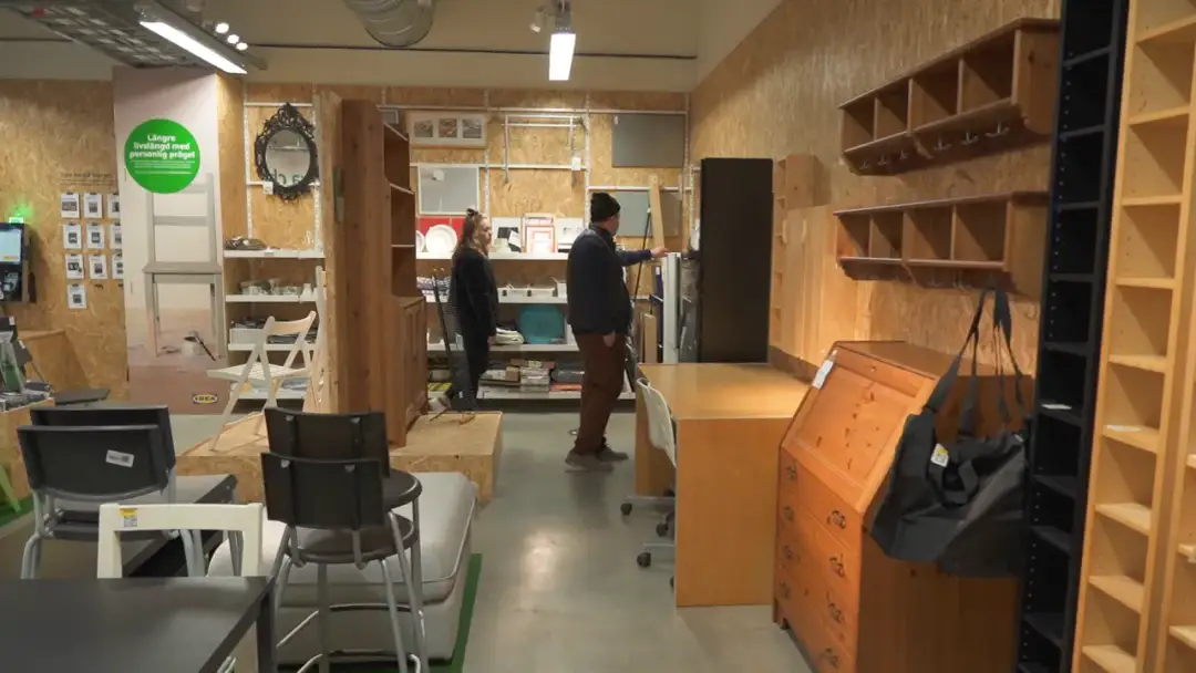 Jak IKEA pomaga pozbyć się starych mebli? Odkup czy odbiór?