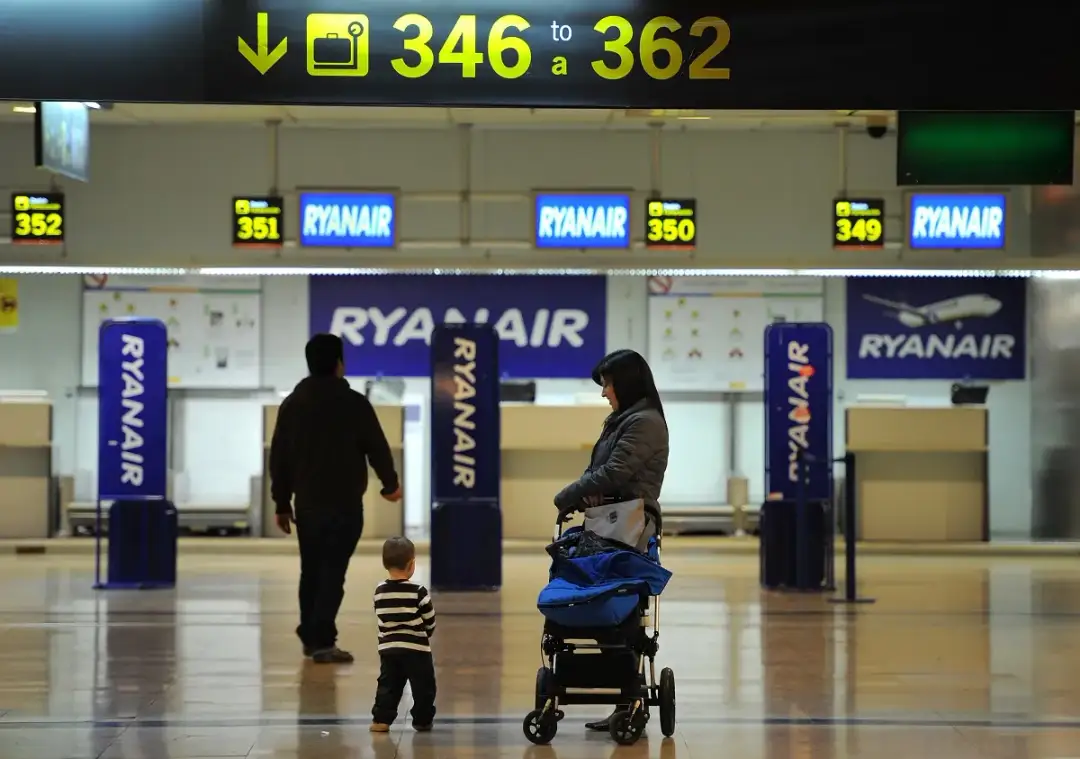 Ile kosztuje wydrukowanie biletu na lotnisku Ryanair? Uniknij wysokich opłat!