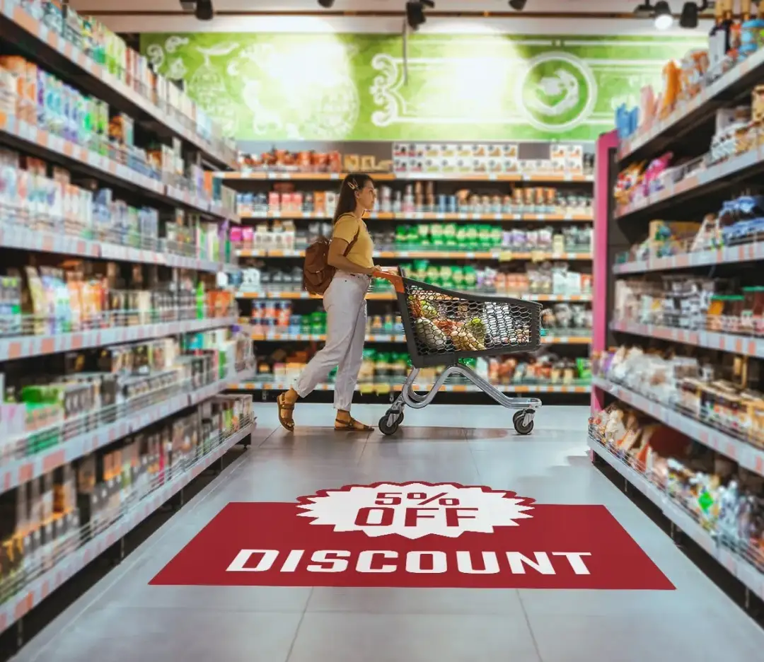 Folia podłogowa z nadrukiem – trwałe rozwiązanie dla reklamy i dekoracji