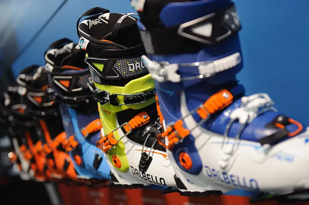 Gdzie kupić buty narciarskie? Uniknij najczęstszych błędów przy wyborze