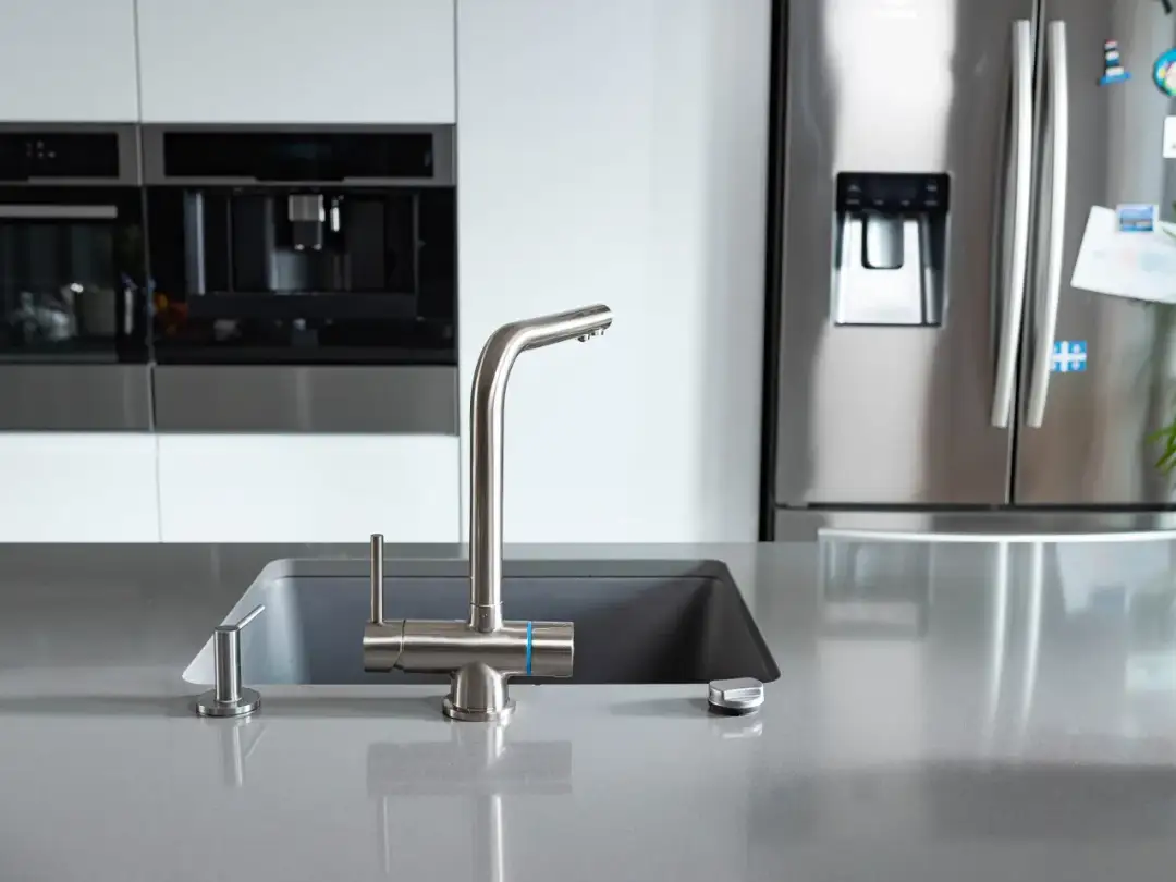 Jak jest zlew po angielsku? Odkryj znaczenie i zastosowanie