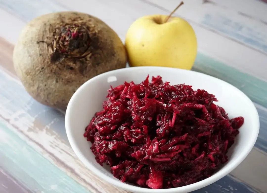 Jak zrobić sałatkę z buraków - prosta i zdrowa receptura na każdą okazję Jak zrobić sałatkę z buraków - prosta i zdrowa receptura na każdą okazję