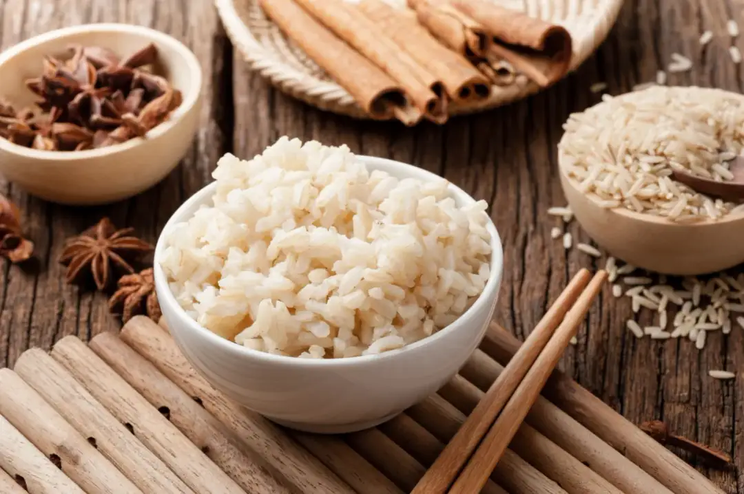 Jak długo gotować ryż, aby zawsze był idealnie miękki?