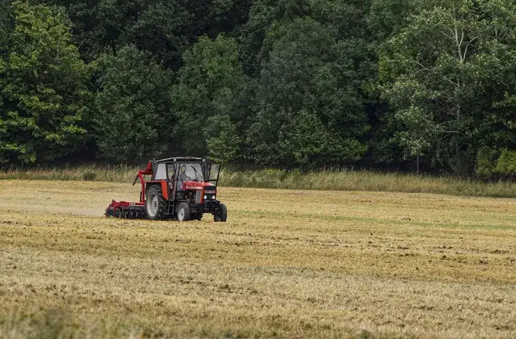 Jak ustawić sprzęgło w zetorze 7245, aby uniknąć kosztownych napraw