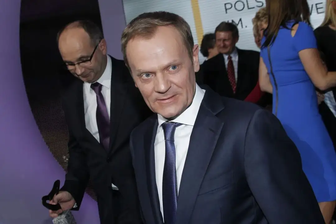 Ile zarabia premier Tusk? Zaskakujące szczegóły jego wynagrodzenia
