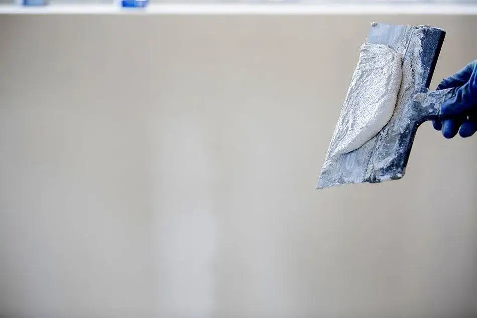 Jak rozrobić gładź szpachlową - uniknij najczęstszych błędów i zyskaj idealną konsystencję