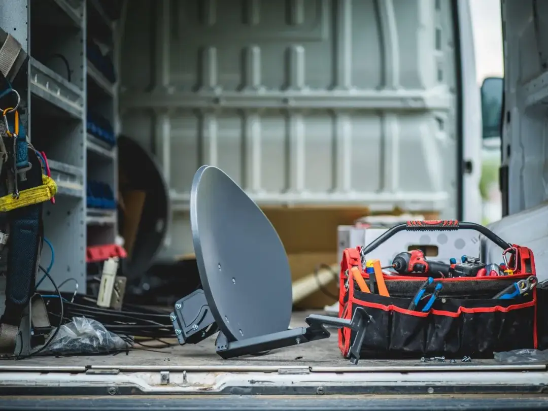 Jak podłączyć antenę satelitarną: proste kroki i cenne porady