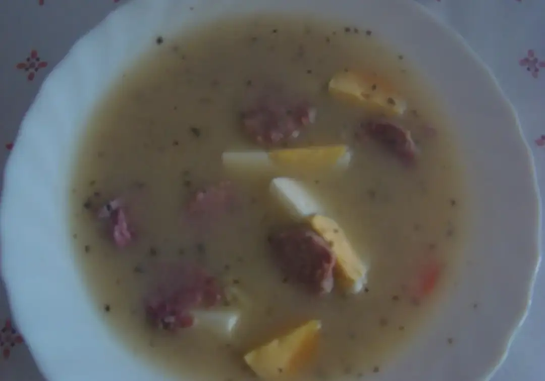 Zimowy przepis na rozgrzewający żurek grzybowy, który pokochasz