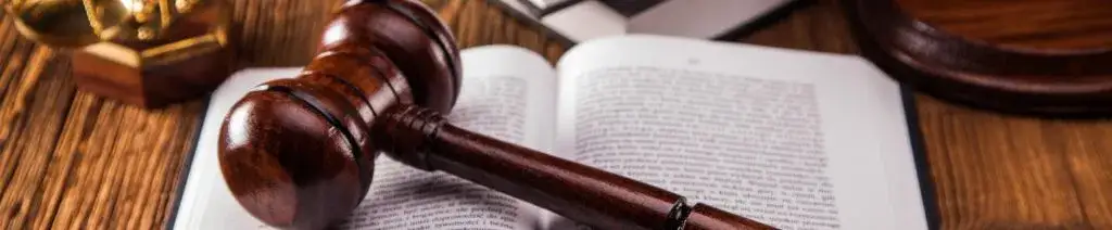 Kto pisze pozew rozwodowy i jak uniknąć błędów w procesie?