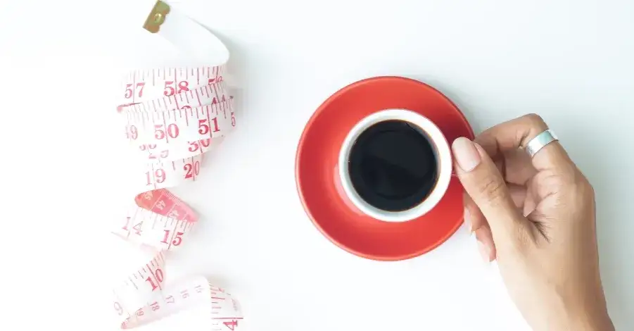 Czy kawa tuczy? Poznaj prawdę o kaloriach i odchudzaniu