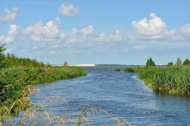 Mapa jezior pomorskie - odkryj idealne miejsca na wypoczynek nad wodą