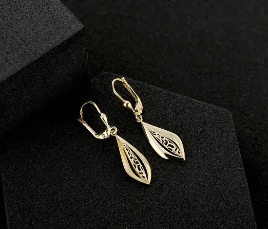 Ile kosztują kolczyki ze złota? Sprawdź, co wpływa na ceny