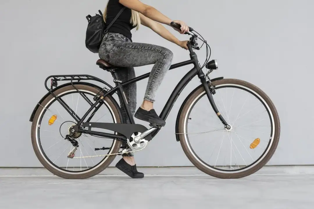 Jak dobrać wysokość siodełka w rowerze, aby uniknąć bólu i kontuzji