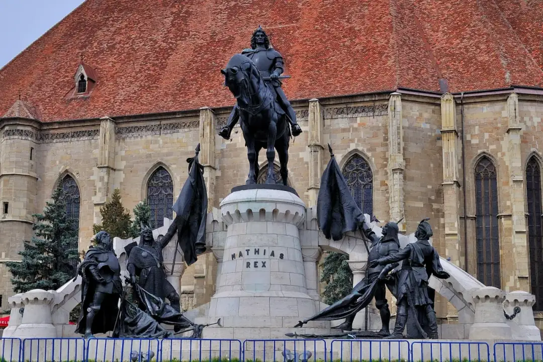 Najlepsze atrakcje w Kluż-Napoka, które musisz zobaczyć podczas wizyty