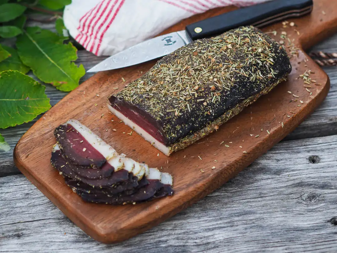 Quelles épices pour magret séché : les secrets d'un assaisonnement parfait