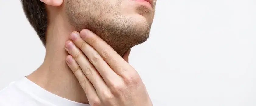 Skuteczne sposoby na leczenie strun głosowych: szybka regeneracja w domu