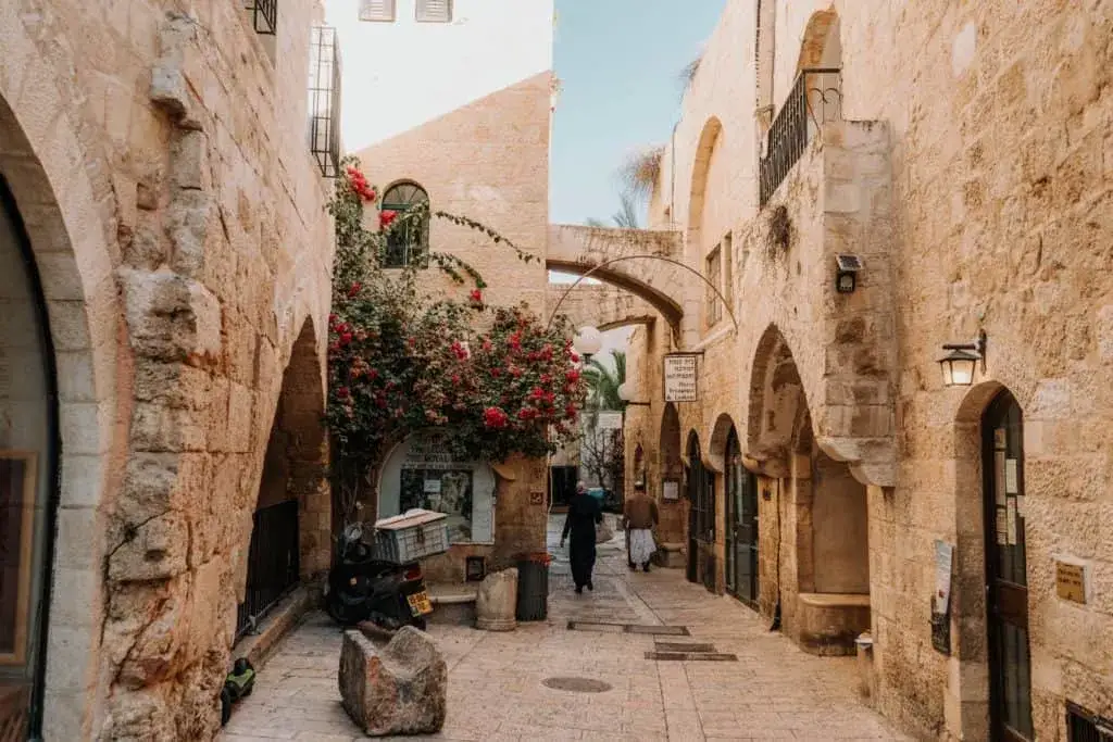 Czy Izrael jest bezpieczny dla turystów? Odkryj ukryte zagrożenia