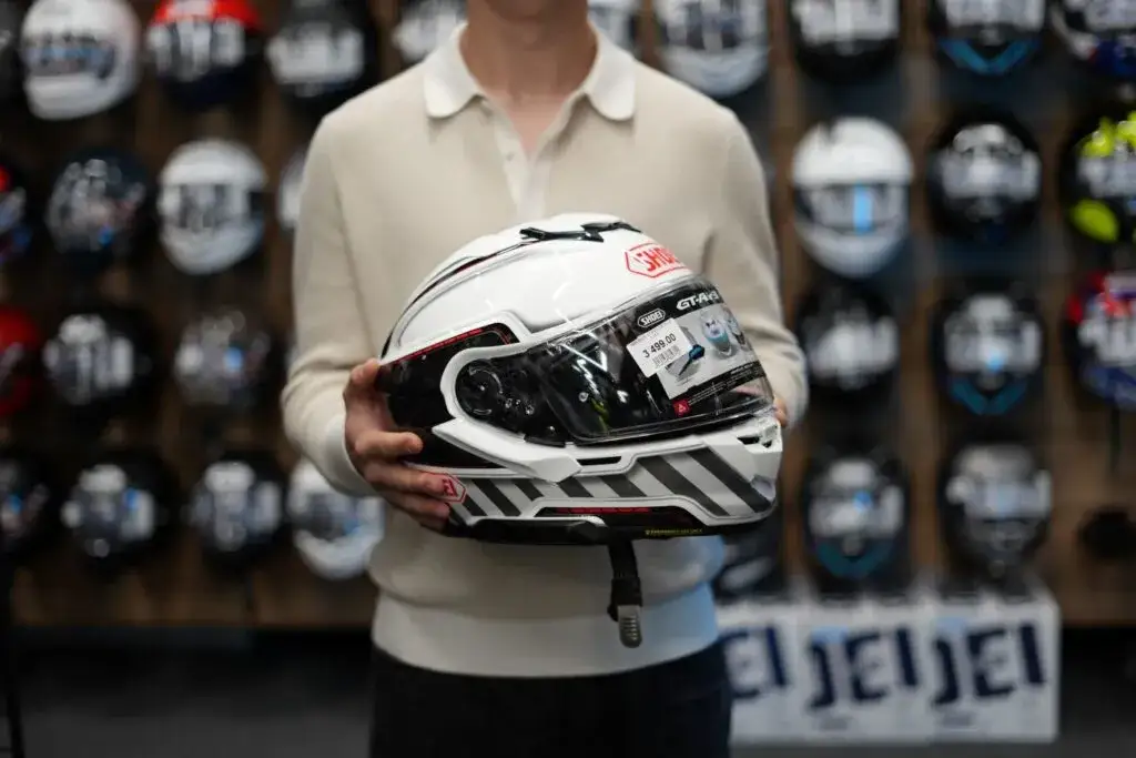 Kask motocyklowy: Jakiej firmy wybrać? Ranking i porady eksperta.