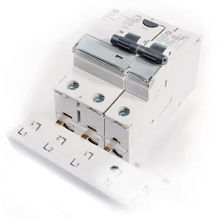 Zasilanie bezpiecznika z góry czy z dołu – uniknij niebezpieczeństw