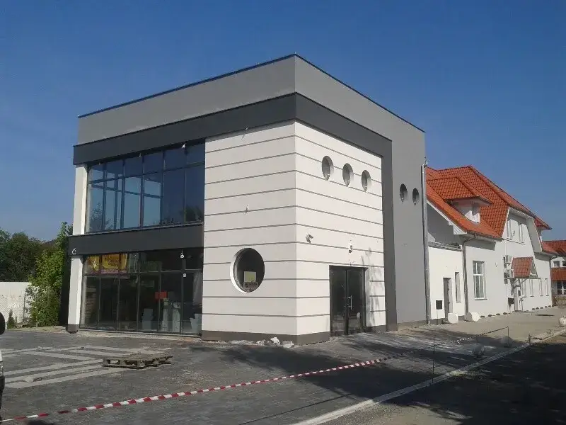 Nowoczesne bonie na elewacji: trendy i inspiracje architektoniczne