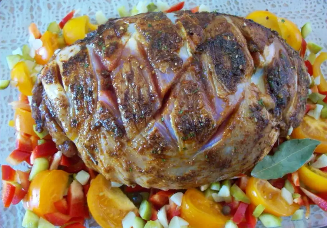 Jakie surówki do udźca z indyka? Odkryj najlepsze połączenia smakowe