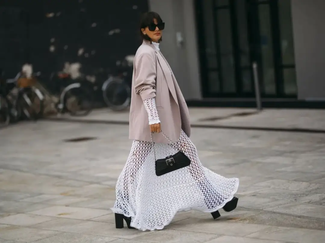 Falda larga: La guía experta para lucir un estilo impecable