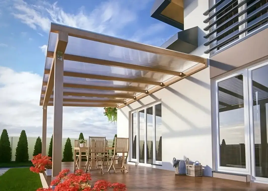 Zadaszenie tarasu z poliwęglanu: Zbuduj sam i uniknij błędów!