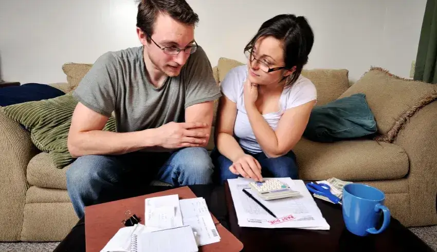 Ile kosztują rachunki w bloku? Sprawdź, co naprawdę płacisz miesięcznie