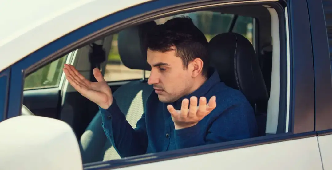 Czy można jeździć z uszkodzoną maglownicą? Dowiedz się, jakie ryzyko niesie to dla bezpieczeństwa