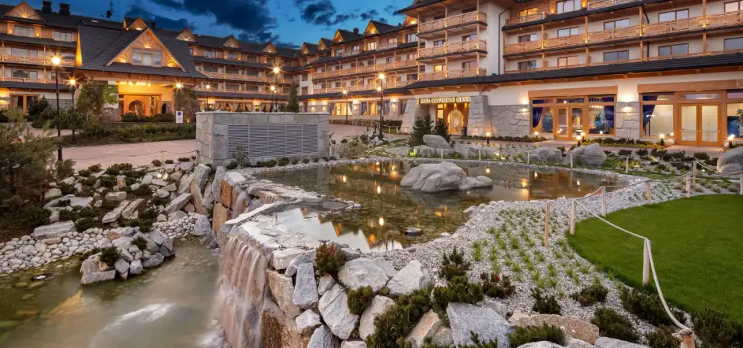 Nocleg przy termach - Jak wybrać hotel i wyżywienie, by odpocząć?
