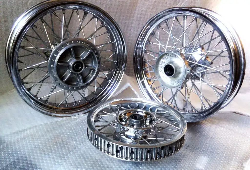 Ile kosztuje centrowanie koła motocyklowego? Sprawdź ceny w Polsce