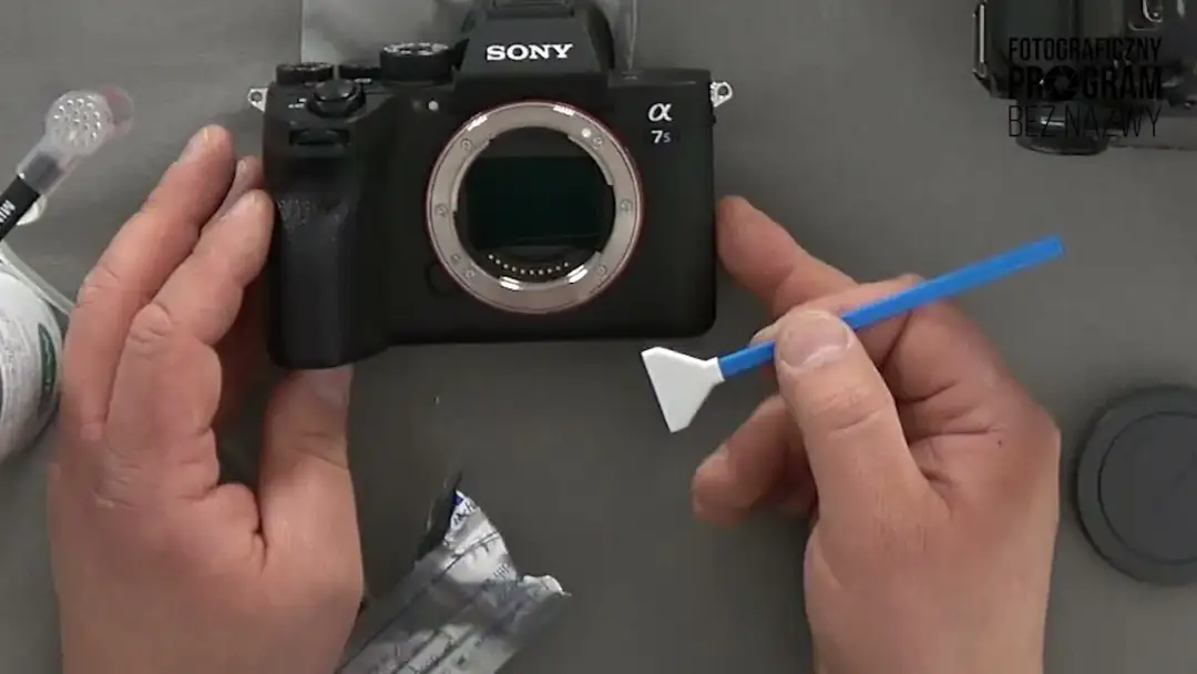Jak wyczyścić matrycę aparatu? Skuteczny poradnik krok po kroku